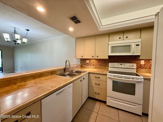 1675 S Fiske Boulevard 114d, Rockledge, FL 32955