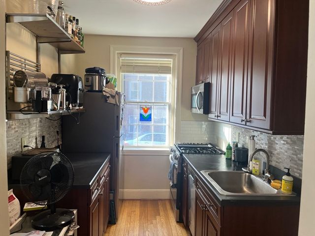 393 Broadway 1, Cambridge, MA 02139