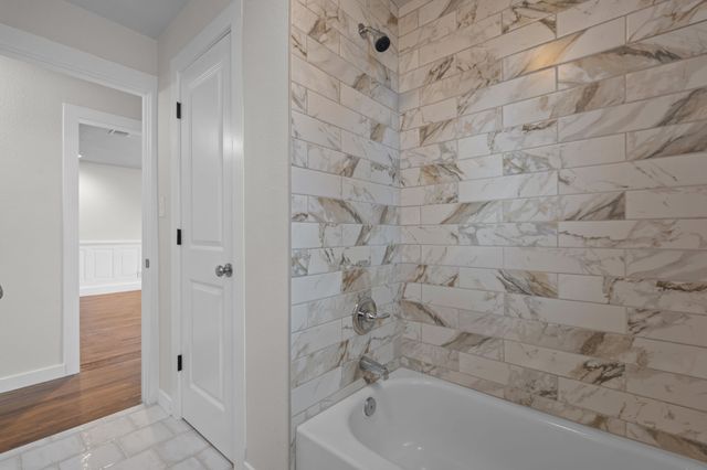 310 E Josephine Street, Weatherford, TX 76086