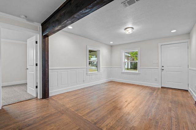 310 E Josephine Street, Weatherford, TX 76086