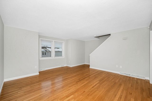 1431 Pawtucket Blvd 46, Lowell, MA 01854