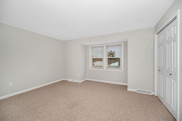 1431 Pawtucket Blvd 46, Lowell, MA 01854