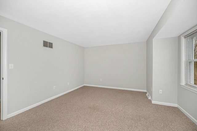 1431 Pawtucket Blvd 46, Lowell, MA 01854