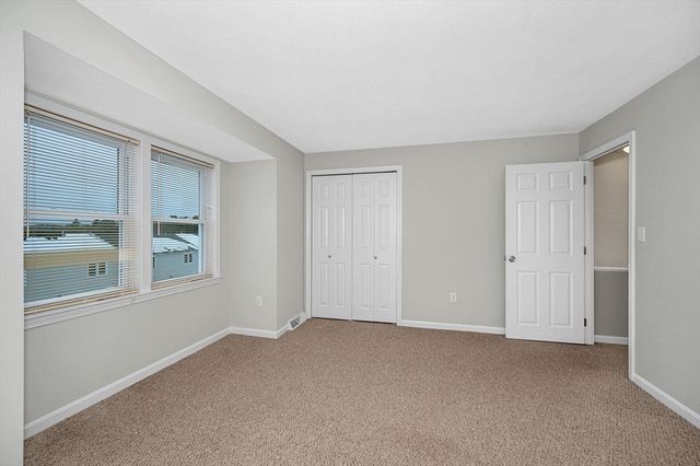 1431 Pawtucket Blvd 46, Lowell, MA 01854