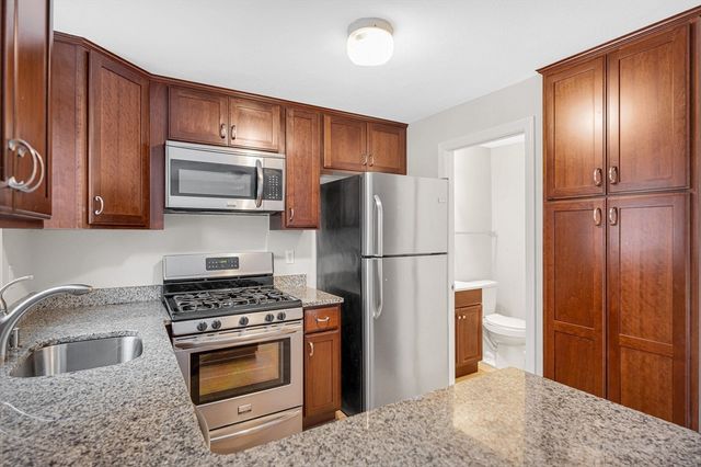 1431 Pawtucket Blvd 46, Lowell, MA 01854