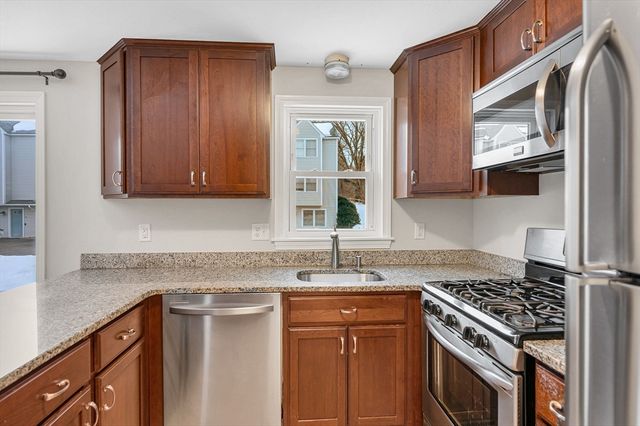 1431 Pawtucket Blvd 46, Lowell, MA 01854