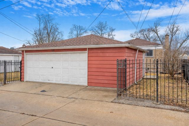 129 Rice Avenue, Bellwood, IL 60104