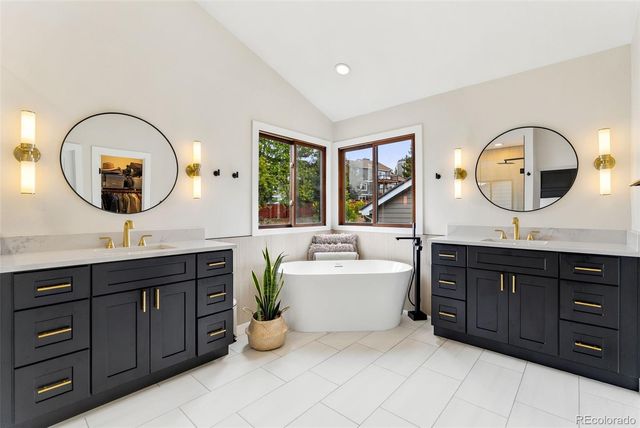 9810 Venneford Ranch Road, Littleton, CO 80126