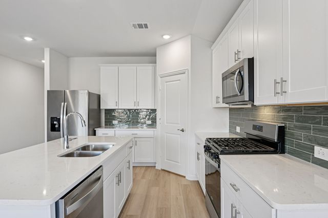 700 London Town Lane, Princeton, TX 75071