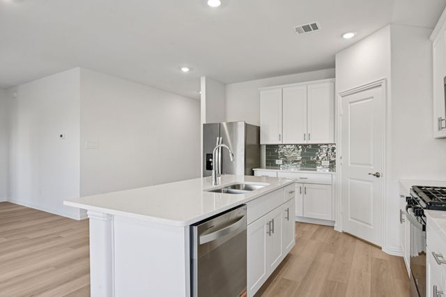 700 London Town Lane, Princeton, TX 75071