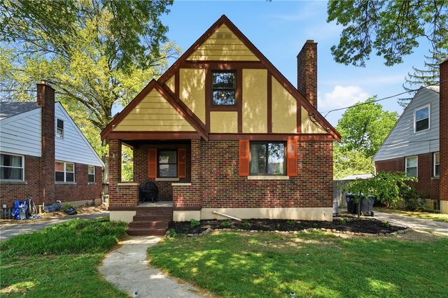 5642 Surrey Avenue, Green Twp, OH 45248