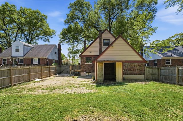5642 Surrey Avenue, Green Twp, OH 45248