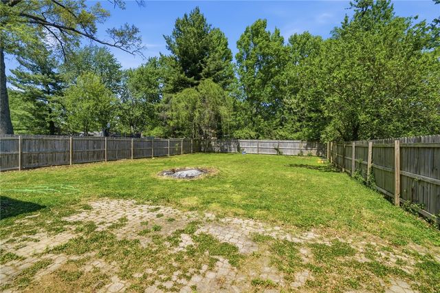 5642 Surrey Avenue, Green Twp, OH 45248