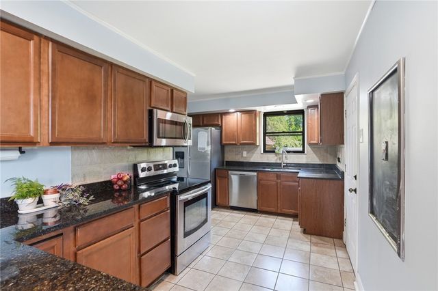 5642 Surrey Avenue, Green Twp, OH 45248