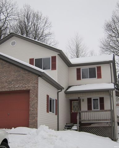 1040 N Forest View Drive, Ellettsville, IN 47429