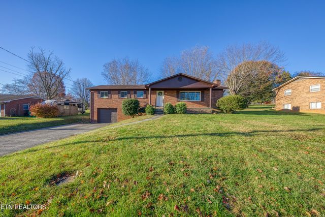 7425 Palmyra Drive, Knoxville, TN 37918