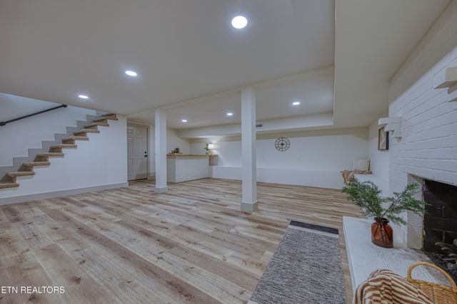 7425 Palmyra Drive, Knoxville, TN 37918