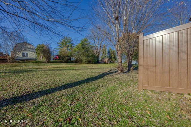 7425 Palmyra Drive, Knoxville, TN 37918