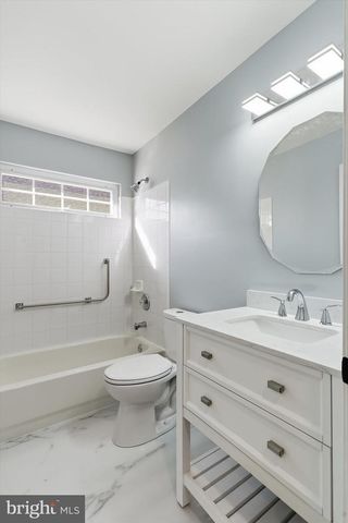 701 FLINT CT, Manchester Township, NJ 08759