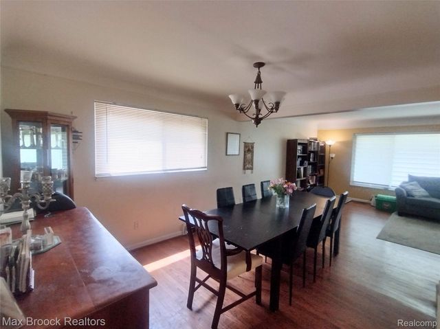25210 Ridge Cliff Drive, Southfield, MI 48075