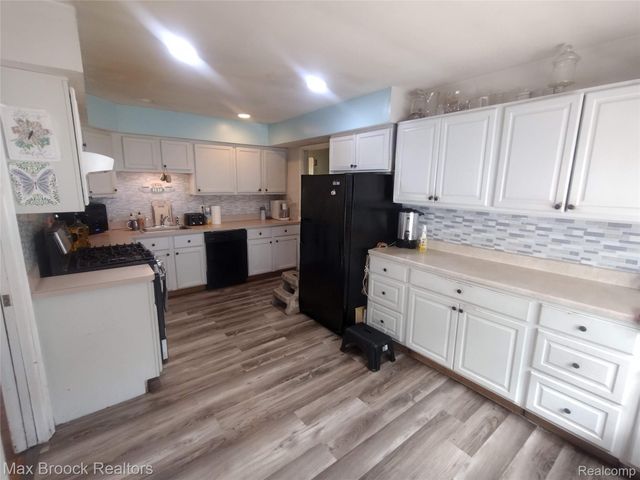 25210 Ridge Cliff Drive, Southfield, MI 48075