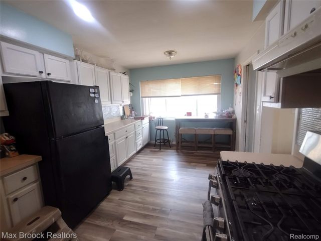 25210 Ridge Cliff Drive, Southfield, MI 48075