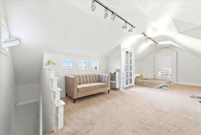 110 W Lewis, San Diego, CA 92103