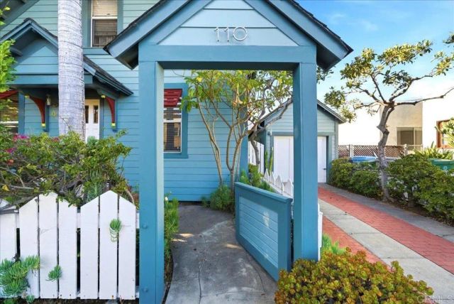 110 W Lewis, San Diego, CA 92103