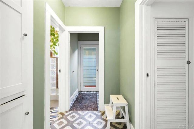 110 W Lewis, San Diego, CA 92103