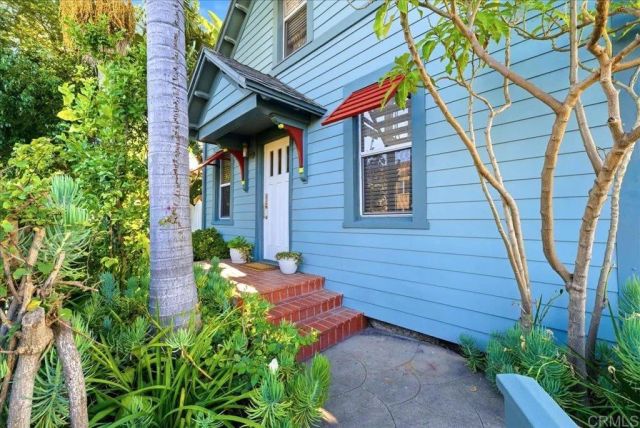 110 W Lewis, San Diego, CA 92103