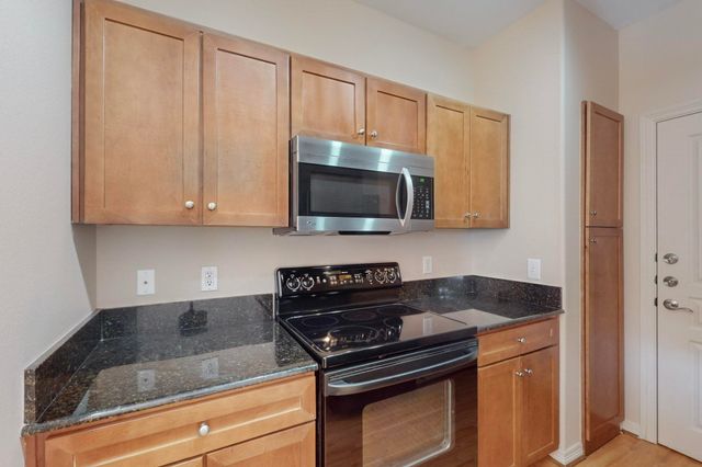 330 Las Colinas Boulevard E 246, Irving, TX 75039