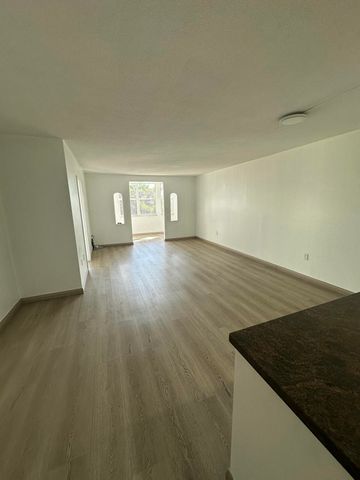 1660 NE 191st Street 404-1, Miami, FL 33179