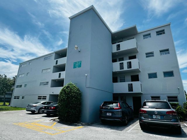 1660 NE 191st Street 404-1, Miami, FL 33179
