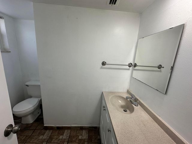 1660 NE 191st Street 404-1, Miami, FL 33179