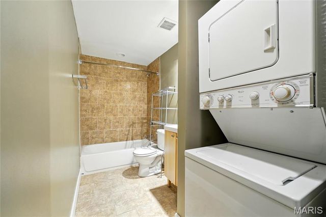 4228 McPherson Avenue 212, St Louis, MO 63108
