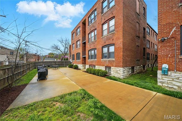 4228 McPherson Avenue 212, St Louis, MO 63108