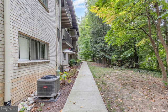 4935 AMERICANA DR #210, Annandale, VA 22003