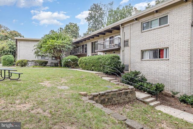 4935 AMERICANA DR #210, Annandale, VA 22003