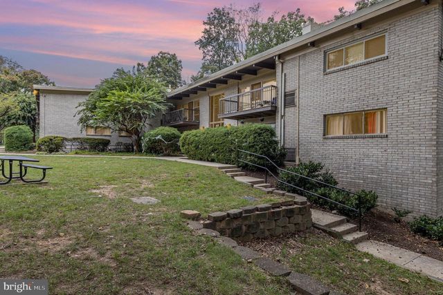 4935 AMERICANA DR #210, Annandale, VA 22003