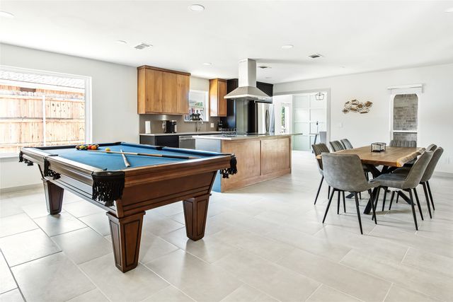 2212 Parkhaven Drive, Plano, TX 75075