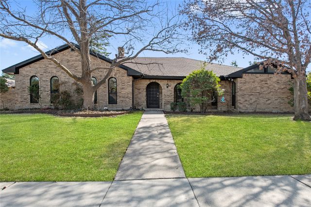 2212 Parkhaven Drive, Plano, TX 75075