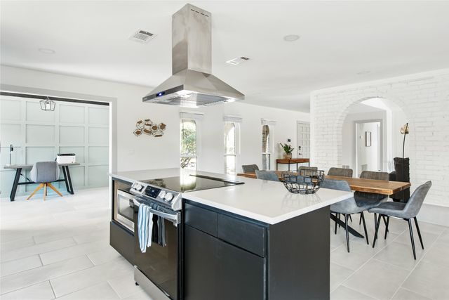 2212 Parkhaven Drive, Plano, TX 75075