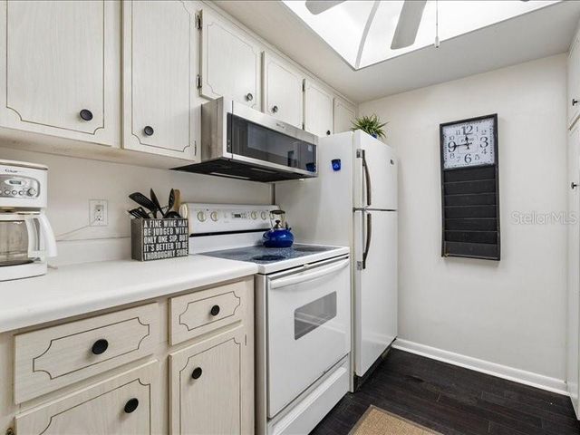 650 PINELLAS POINT DRIVE S 240, St Petersburg, FL 33705