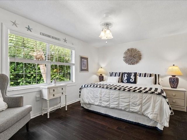 650 PINELLAS POINT DRIVE S 240, St Petersburg, FL 33705