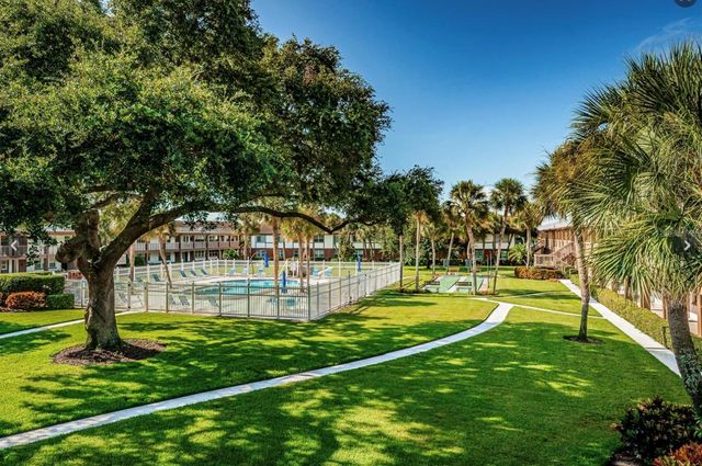650 PINELLAS POINT DRIVE S 240, St Petersburg, FL 33705
