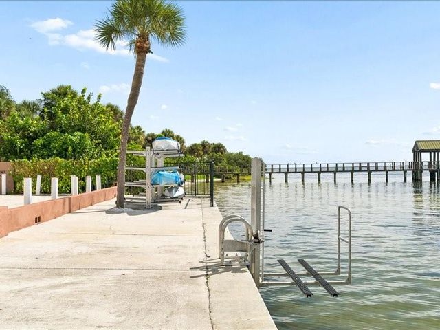 650 PINELLAS POINT DRIVE S 240, St Petersburg, FL 33705