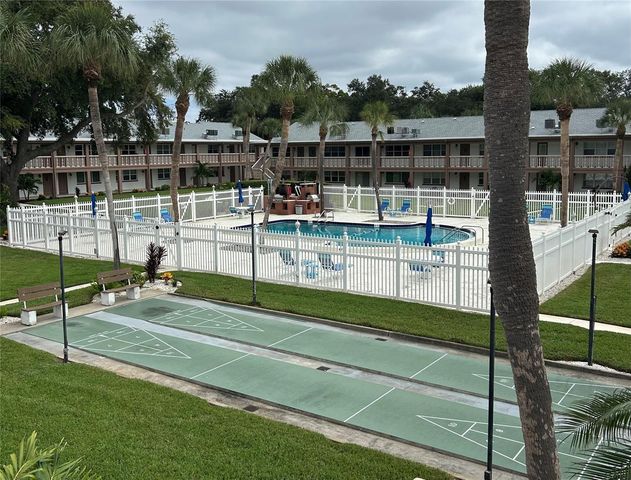 650 PINELLAS POINT DRIVE S 240, St Petersburg, FL 33705