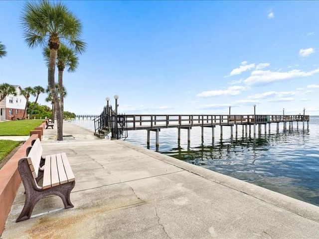 650 PINELLAS POINT DRIVE S 240, St Petersburg, FL 33705