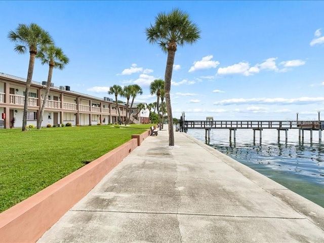 650 PINELLAS POINT DRIVE S 240, St Petersburg, FL 33705
