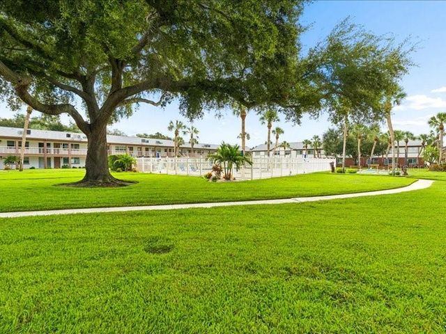 650 PINELLAS POINT DRIVE S 240, St Petersburg, FL 33705
